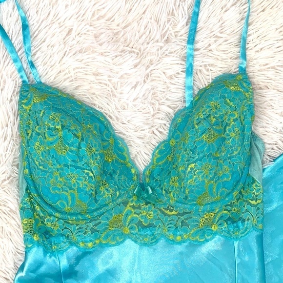 Victoria’s Secret vintage maxi slip - Picture 7 of 9